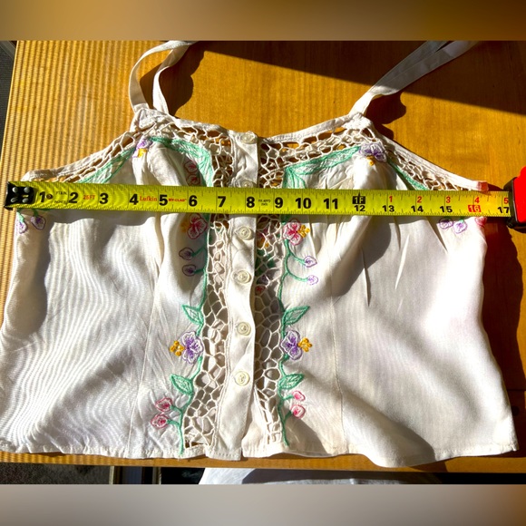 Embroidered Lace Camisole - Picture 4 of 4